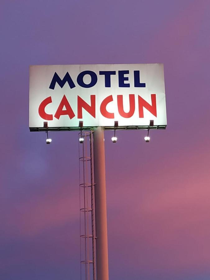 Motel Cancun Leon Ardón Exterior foto